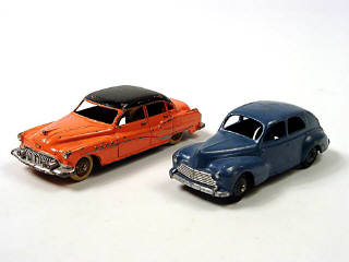 Lot 567 - DINKY TOYS (FRANCE) (2)