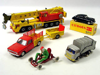 Lot 408 - DIVERS (5)