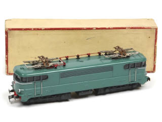 Lot 148 - V.B. 'HO' (FRANCE) (1)