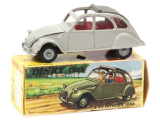 Lot 220 - DINKY TOYS (FRANCE) (1)