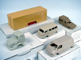 Lot 1650 - DIVERS (5)