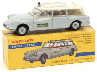Lot 257 - DINKY TOYS (FRANCE) (1)