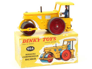 Lot 299 - DINKY TOYS (FRANCE) (1)
