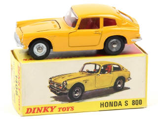 Lot 208 - DINKY TOYS (FRANCE) (1)