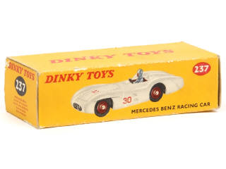 Lot 434 - DINKY TOYS (GB) (1)