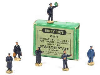 Lot 405 - DINKY TOYS (GB) (1)