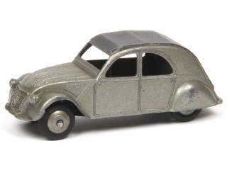 Lot 512 - DINKY TOYS (FRANCE) (1)