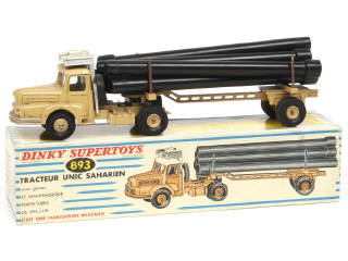 Lot 526 - DINKY TOYS (FRANCE) (1)