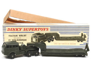 Lot 533 - DINKY TOYS (FRANCE) (1)