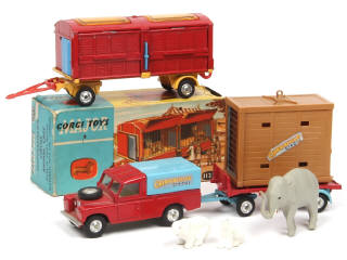 Lot 399 - CORGI TOYS (GB) (3)