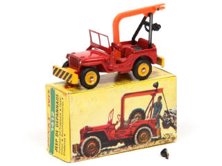 Lot 439 - DINKY TOYS (FRANCE) (1)