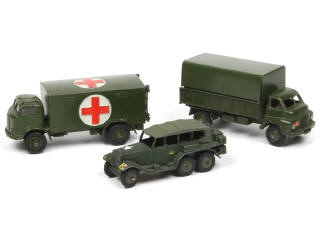 Lot 488 - DINKY TOYS (GB) (4)