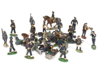 Lot 183 - DIVERS (37)