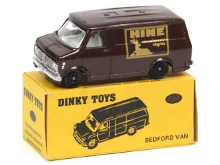 Lot 333 - DINKY TOYS (GB) (1)