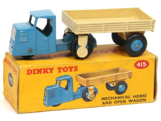 Lot 352 - DINKY TOYS (GB) (1)