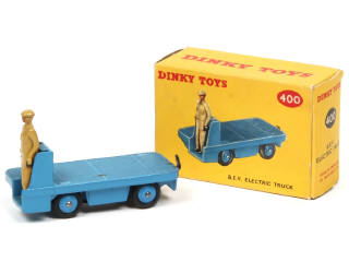 Lot 310 - DINKY TOYS (GB) (1)