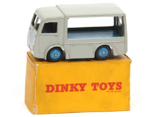 Lot 318 - DINKY TOYS (GB) (1)