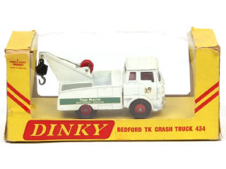 Lot 353 - DINKY TOYS (GB) (1)