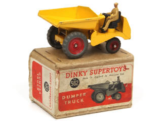 Lot 367 - DINKY TOYS (GB) (1)