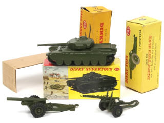 Lot 407 - DINKY TOYS (GB) (3)
