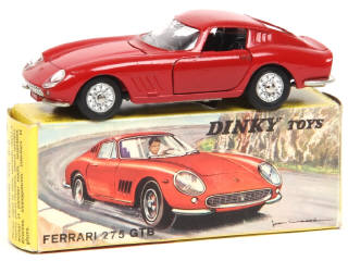 Lot 422 - DINKY TOYS (FRANCE) (1)