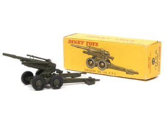Lot 438 - DINKY TOYS (FRANCE) (1)