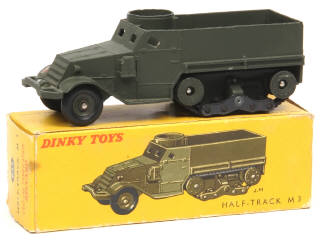 Lot 439 - DINKY TOYS (FRANCE) (1)