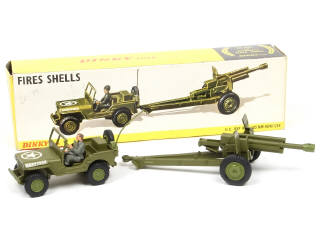 Lot 397 - DINKY TOYS (GB) (1)