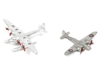 Lot 380 - DINKY TOYS (GB) (2)
