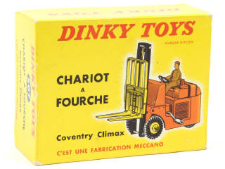 Lot 209 - DINKY TOYS (FRANCE) (1)