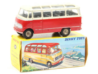Lot 187 - DINKY TOYS (FRANCE) (1)