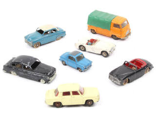 Lot 229 - DINKY TOYS (FRANCE) (7)