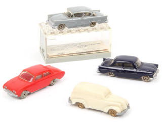 Lot 83 - LEGO (DANEMARK) (4)