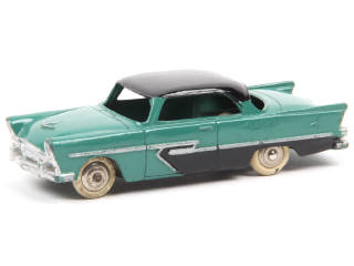 Lot 147 - DINKY TOYS (FRANCE) (1)