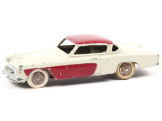 Lot 156 - DINKY TOYS (FRANCE) (1)