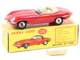 Lot 240 - DINKY TOYS (GB) (1)