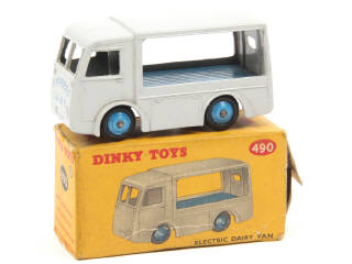 Lot 282 - DINKY TOYS (GB) (1)
