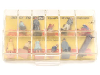Lot 331 - DINKY TOYS (GB) (1)