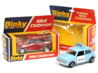 Lot 410 - DINKY TOYS (GB) (2)