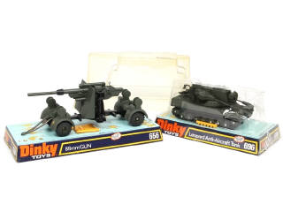 Lot 435 - DINKY TOYS (GB) (2)