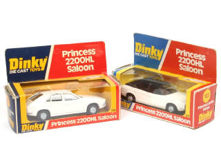 Lot 406 - DINKY TOYS (GB) (2)