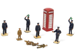 Lot 334 - DINKY TOYS (GB) (10)