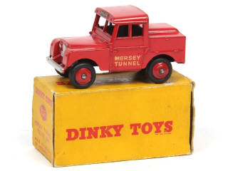 Lot 380 - DINKY TOYS (GB) (1)