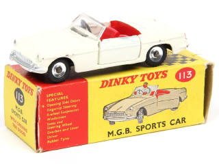 Lot 373 - DINKY TOYS (GB) (1)