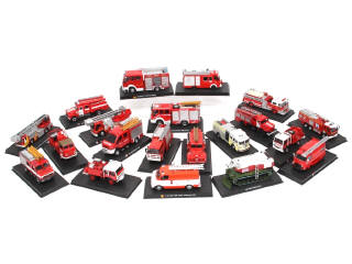 Lot 160 - DIVERS (22)