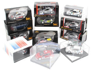 Lot 282 - DIVERS (13)