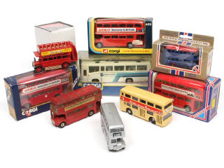 Lot 301 - DIVERS (GB) (10)