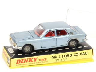 Lot 428 - DINKY TOYS (GB) (1)