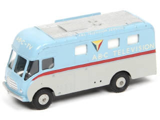 Lot 420 - DINKY TOYS (GB) (1)
