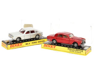 Lot 473 - DINKY TOYS (GB) (2)